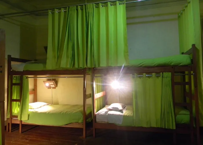 Pirwa Backpackers Colonial *