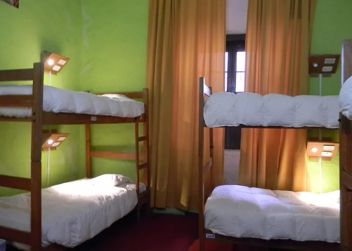 Pirwa Backpackers Colonial *